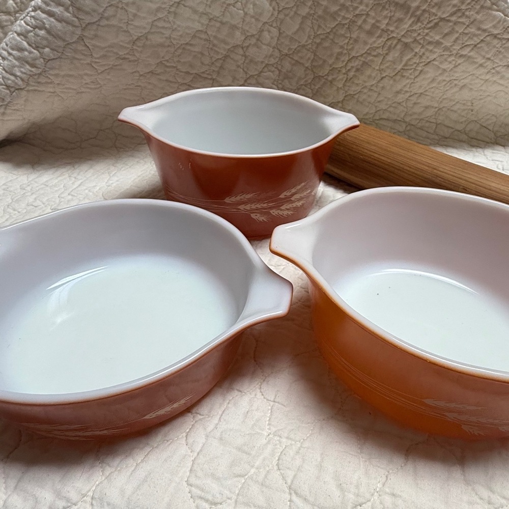 Vintage Pyrex Autumn Harvest Wheat Cinderella Mixing Bowl Set Orange Rust 3pc - Picture 4 of 7